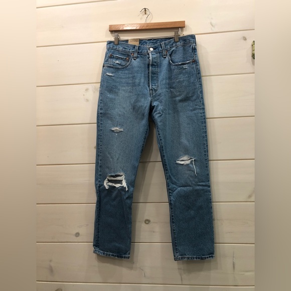 Levis cropped 501s NWT size 30 length 28 - Picture 1 of 5